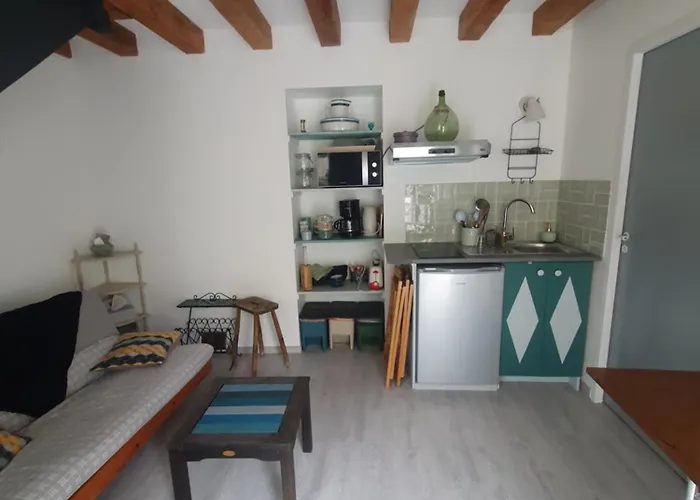 Lulu's Lovely Center House